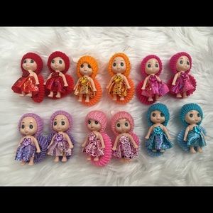 6 pairs of doll motif ponies
